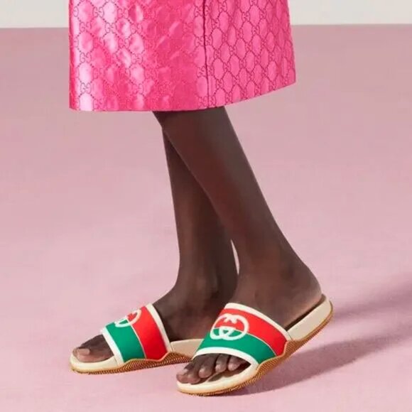 SOLD! NEW GUCCI Women's Agrado Interlocking G Logo Cream Rubber Slides EU 37 - Picture 12 of 16